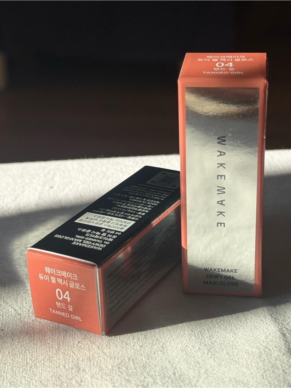 WAKEMAKE Dewy Gel Maxi Gloss 04 Tanned Girl K-Beauty New 3.8g
